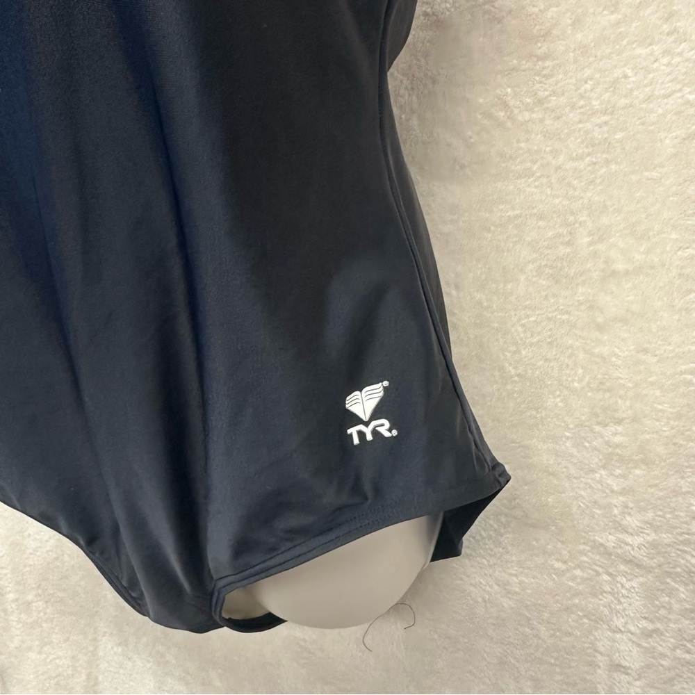 TYR women’s swimsuit black basic size 20 plus size - Picture 4 of 6